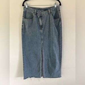 Happily Grey Crossover Waistband Frayed Hem Denim‎ Midi Jean Skirt Size 11/29